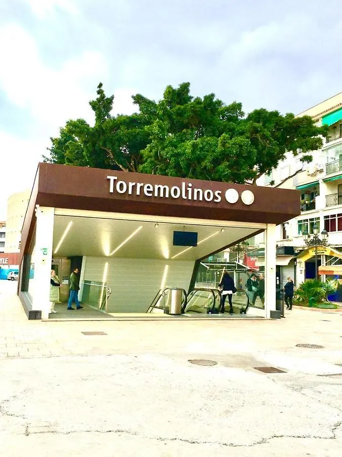 The Black&White Apartment Torremolinos